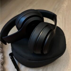 Beats by Dre Matte Black Over-Ear Headphones